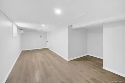 837 Penfield Street, Bronx, NY 10470 - Photo 32