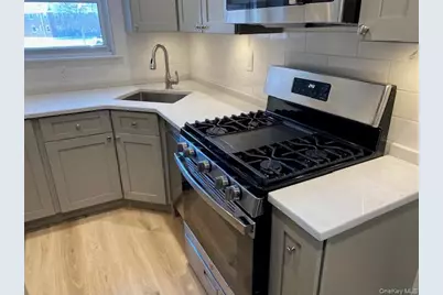 260-29 73rd Avenue #1st fl, Glen Oaks, NY 11004 - Photo 6