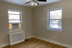 260-29 73rd Ave, Glen Oaks, NY 11004 - Photo 10