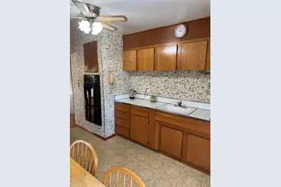 192 E 5th Street, Deer Park, NY 11729 - Photo 6