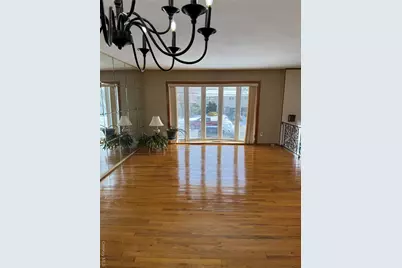 192 E 5th Street, Deer Park, NY 11729 - Photo 4