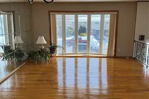 192 E 5th St, Deer Park, NY 11729 - Photo 4