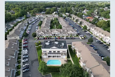 218 Willow Lane, Valley Stream, NY 11580 - Photo 2