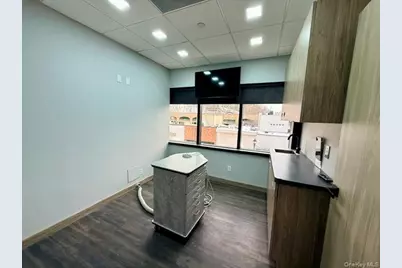 3 School Street #202, Glen Cove, NY 11542 - Photo 8