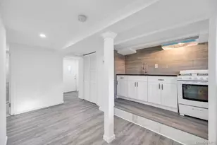 297 E Columbia St, Hempstead, NY 11550 - Photo 24