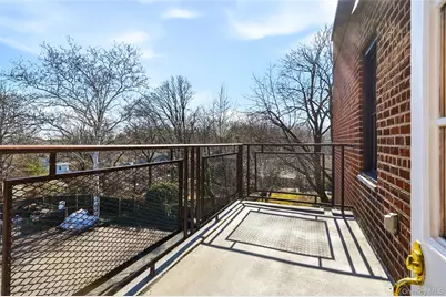 953 W Boston Post Road #3O, Mamaroneck, NY 10543 - Photo 18