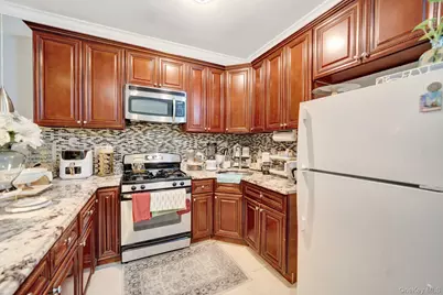 296 Arlington Avenue, Brooklyn, NY 11208 - Photo 6