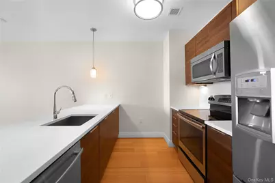 701 Ridge Hill Boulevard #9N, Yonkers, NY 10710 - Photo 8