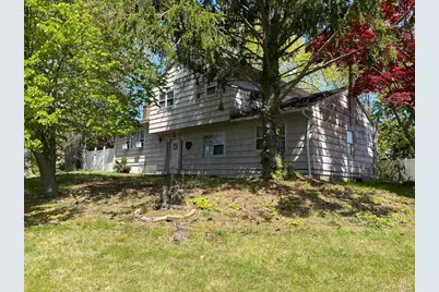 18 Joyce Drive, Riverhead, NY 11901 - Photo 4