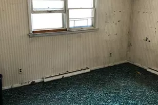 18 Joyce Dr, Riverhead, NY 11901 - Photo 8