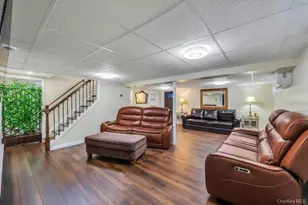 460 Roquette Ave, Floral Park, NY 11001 - Photo 30