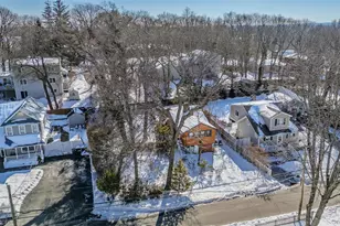 40 Hawthorne Rd, Rocky Point, NY 11778 - Photo 6
