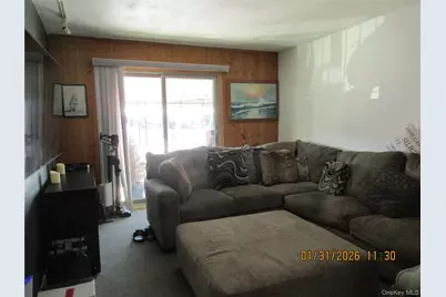 62-37 69th Place, Middle Village, NY 11379 - Photo 32