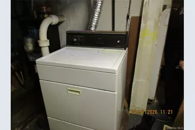 62-37 69th Place, Middle Village, NY 11379 - Photo 18