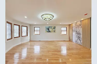 13912 111th Avenue, Jamaica, NY 11435 - Photo 10