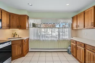 51 Shepherd Ln, Levittown, NY 11756 - Photo 10