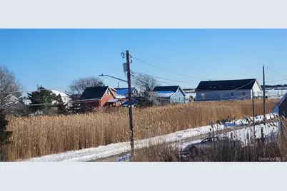 22 Blue Point Road, Mastic Beach, NY 11951 - Photo 26