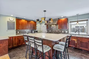 1 Virginia Rd, Syosset, NY 11791 - Photo 4