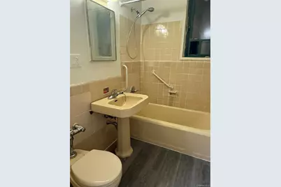 2240 E Tremont Avenue #4B, Bronx, NY 10462 - Photo 6