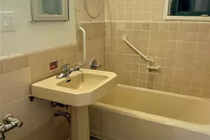 2240 E Tremont Ave, Bronx, NY 10462 - Photo 6