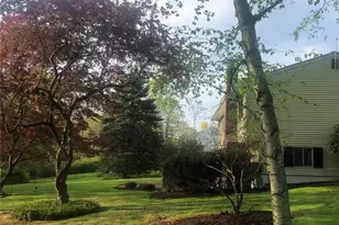 569 Millburn Ct, Valley Cottage, NY 10989 - Photo 26