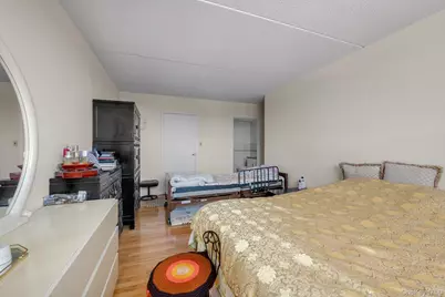 14477 Roosevelt Avenue #5C, Flushing, NY 11354 - Photo 12
