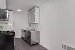 2104 Holland Ave, Bronx, NY 10462 - Photo 10