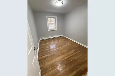 841 E 216th Street, Bronx, NY 10467 - Photo 6