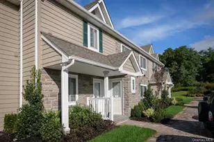 344 Cassa Loop, Holtsville, NY 11742 - Photo 2