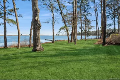 8 Duckwood Lane, Hampton Bays, NY 11946 - Photo 6