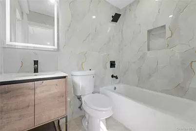 258-14 147 Road, Rosedale, NY 11422 - Photo 8