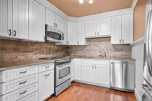 701 Pelham Rd, New Rochelle, NY 10805 - Photo 12