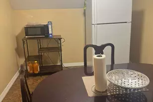 108 Roberta St, Valley Stream, NY 11580 - Photo 2