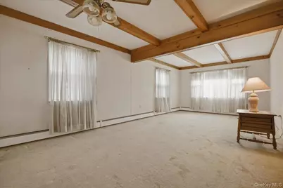 24 Crag Lane, Levittown, NY 11756 - Photo 4