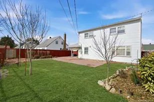 24 Crag Ln, Levittown, NY 11756 - Photo 28