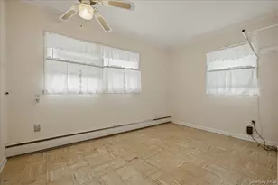 24 Crag Ln, Levittown, NY 11756 - Photo 18