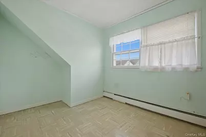 24 Crag Lane, Levittown, NY 11756 - Photo 20