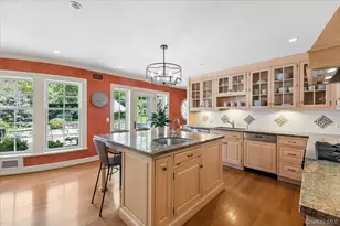 14 Bonnie Briar Ln, Larchmont, NY 10538 - Photo 12