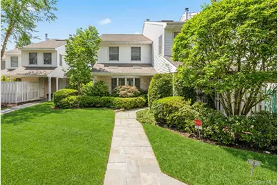 520 Hampton Road #5, Southampton, NY 11968 - Photo 2