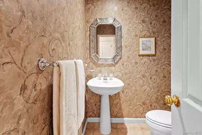 520 Hampton Road #5, Southampton, NY 11968 - Photo 14