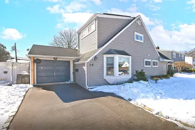 14 Thimble Lane, Hicksville, NY 11801 - Photo 2