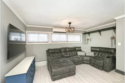 14 Thimble Lane, Hicksville, NY 11801 - Photo 12