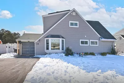 14 Thimble Lane, Hicksville, NY 11801 - Photo 1