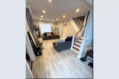 131 E Alhambra Avenue, Lindenhurst, NY 11757 - Photo 6