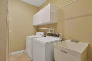 14 Pond Hollow Ct, Pleasantville, NY 10570 - Photo 24