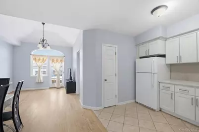 6027 78th Avenue, Glendale, NY 11385 - Photo 18