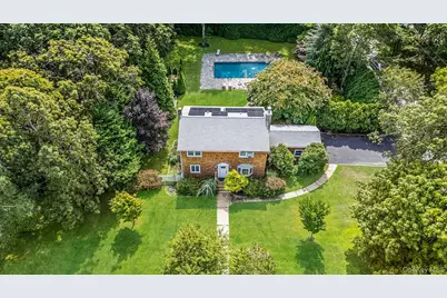 19 Pine Tree Lane, East Quogue, NY 11942 - Photo 1