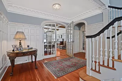 534 Pelham Manor Road, Pelham, NY 10803 - Photo 6