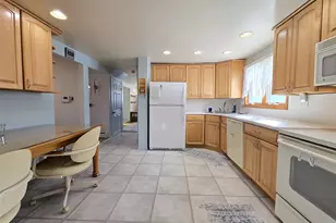 12 Galaxie Ln, Selden, NY 11784 - Photo 6