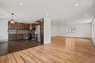 17 Edgar Ct, Huntington, NY 11743 - Photo 6